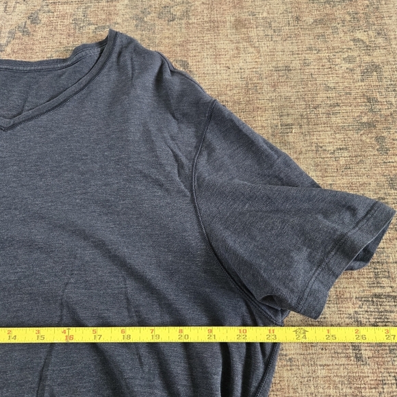 Lululemon 5 Year Basic V-Neck T-Shirt Tee Heathered Navy Code Blue Size XXL - Picture 4 of 7